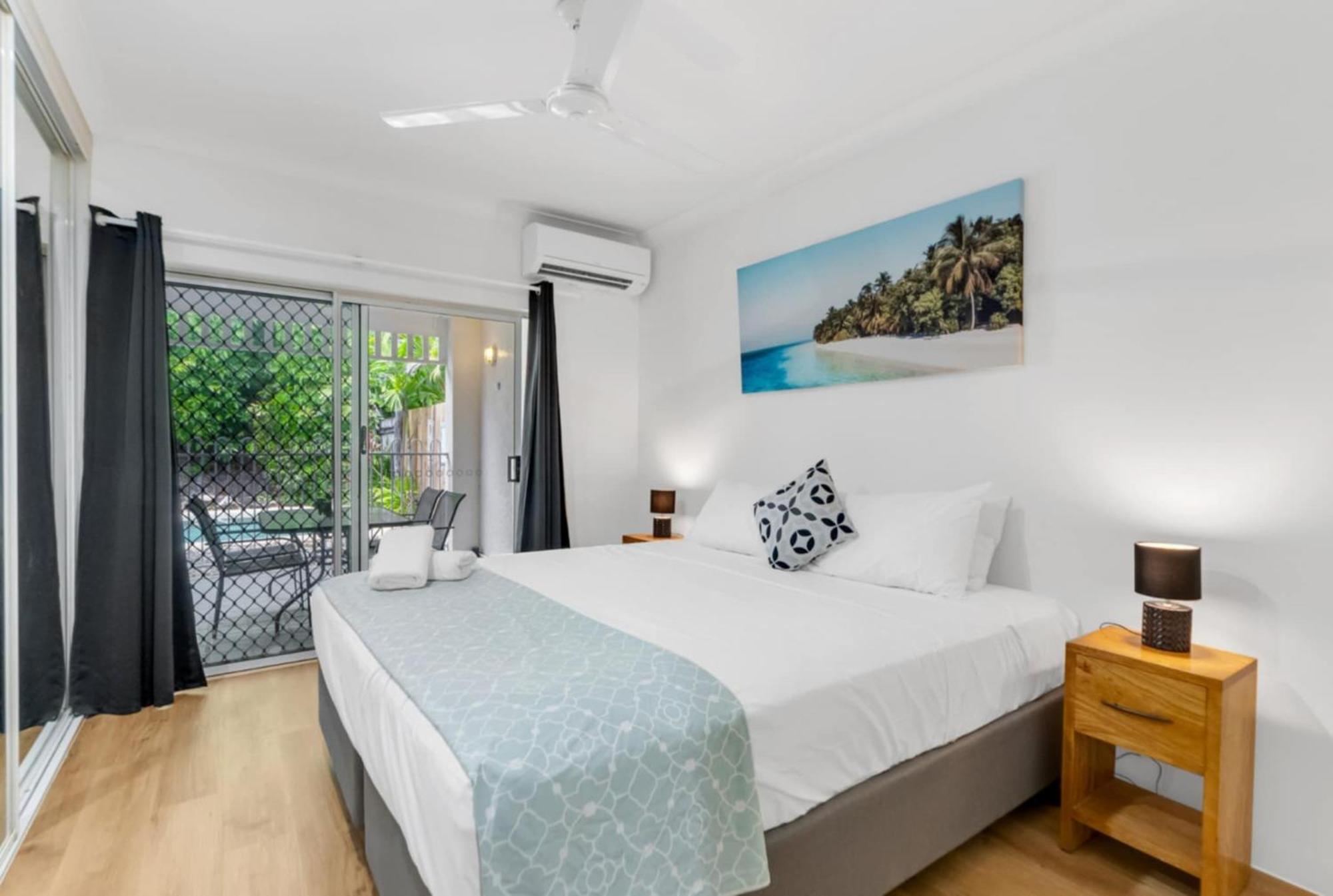 The Villas Palm Cove Room photo