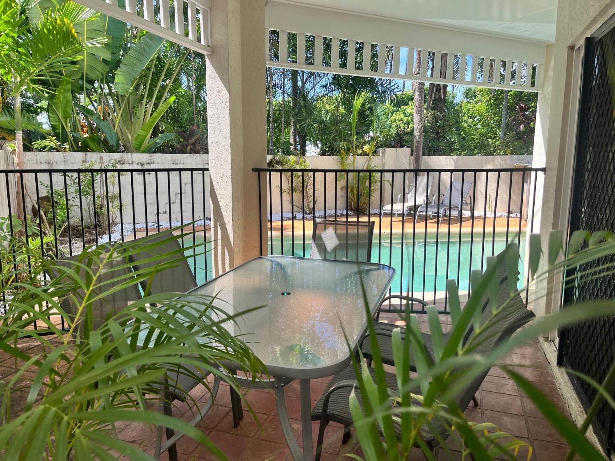 The Villas Palm Cove Room photo